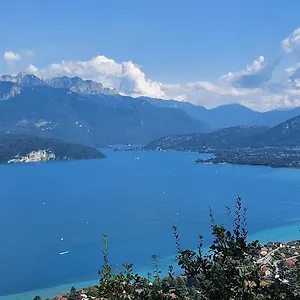 A 200 Metres Du D'annecy, Spacieux 3 Avec Terrasse Et Jardin Appartement